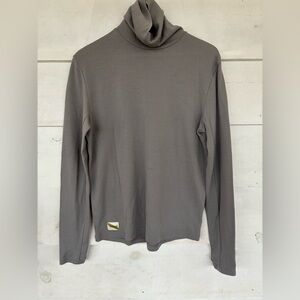 Tracksmith Fells Merino Wool Waffle Turtleneck Size Medium Grey